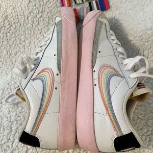 Unisex Nike Be True Vintage style pride shoes